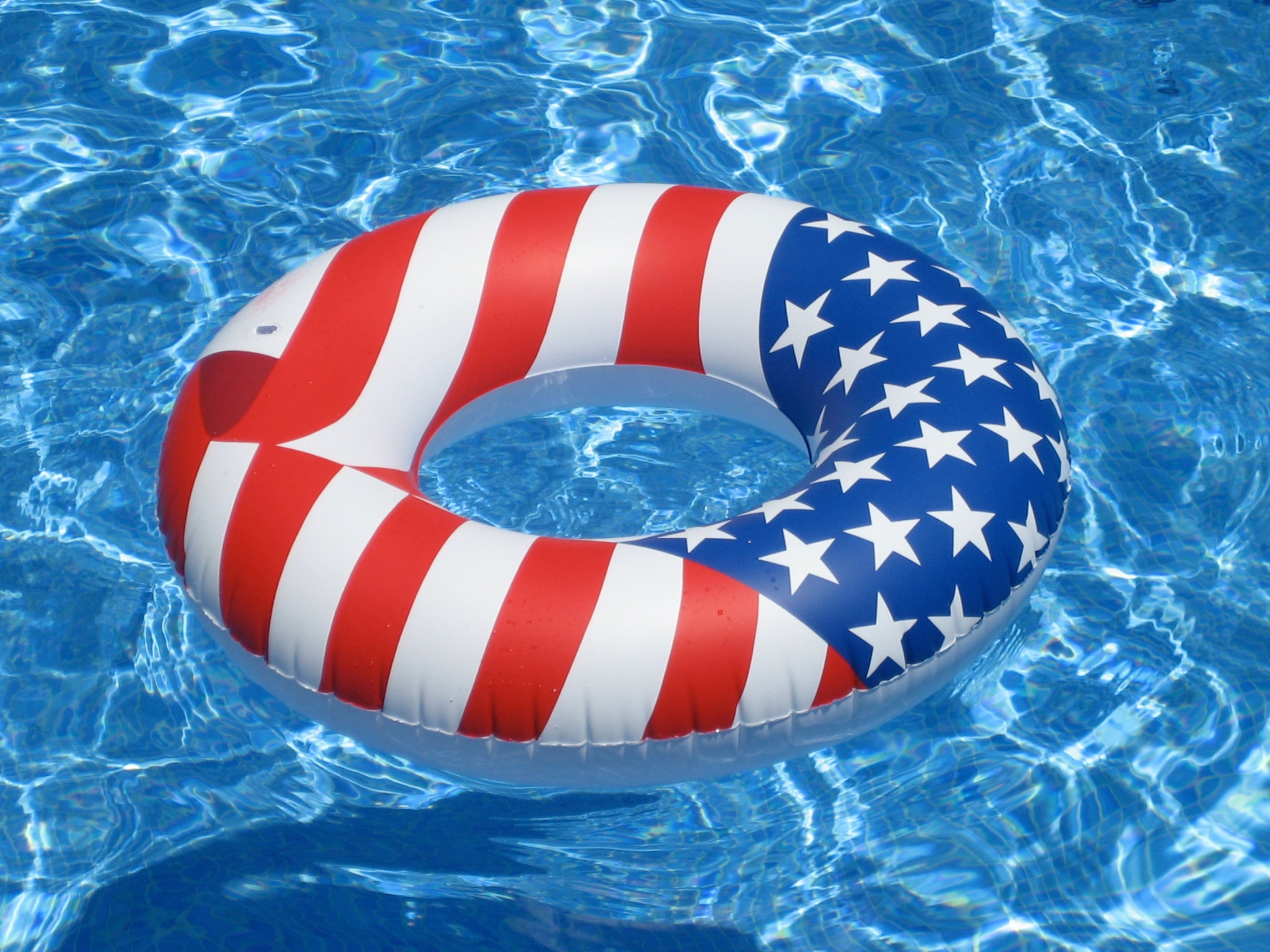 Americana Inflatable Swim Ring